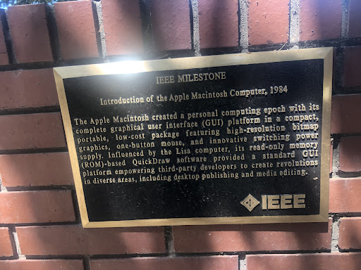 Introduction of the Apple Macintosh Computer, 1984
