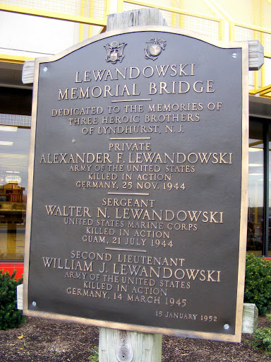 Lewandowski Memorial Bridge