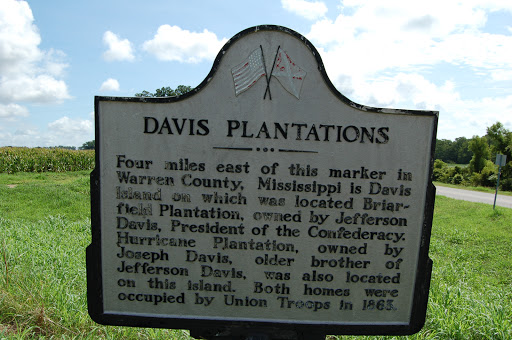Davis Plantations