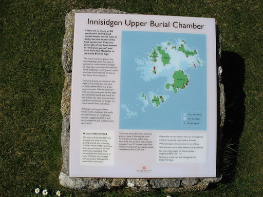 Innisidgen Carn Upper Chamber, descriptive plaque