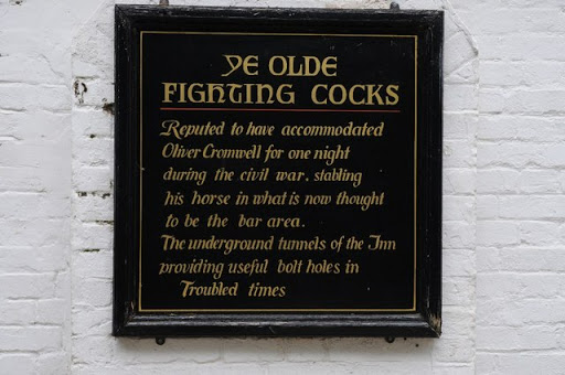 Plaque on Ye Olde Fighting Cocks