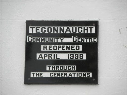 Plaque, Teconnaught Community Centre