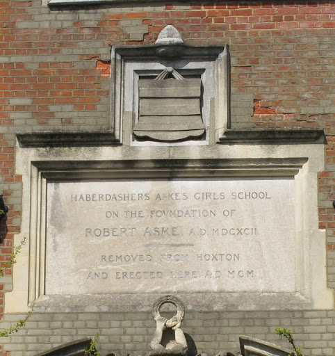 Plaque for former Haberdashers' Aske's Girls School