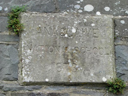 Plaque, Anaglaive National School