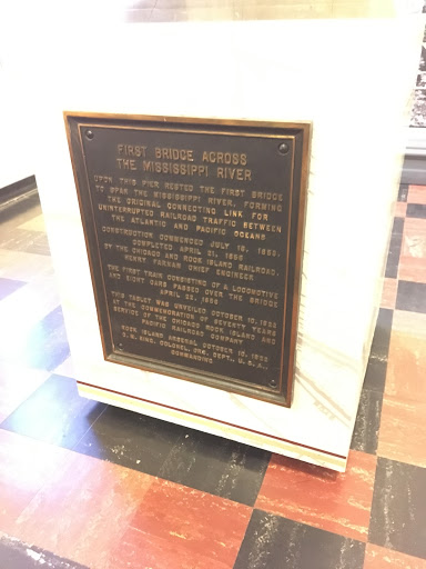 First bridge across the Mississippi River