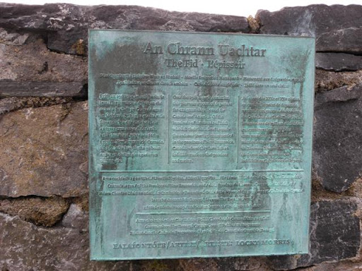 "The Fid" plaque, Moville