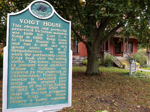 Voight House