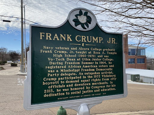 Frank Crump, Jr.