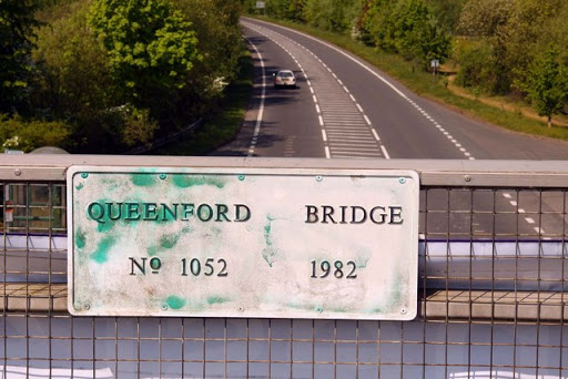 Plaque on Queenford Bridge