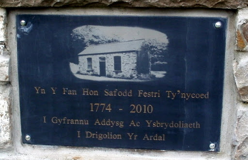 Plaque recording the site of the vestry for Capel Ty'nycoed, Ynyswen