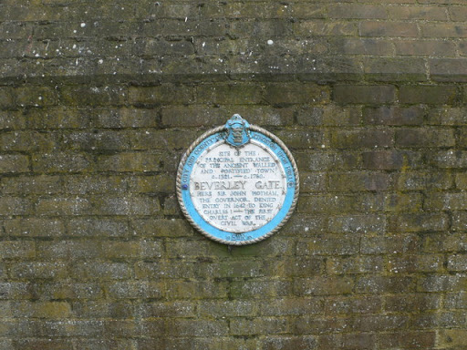 Blue plaque on the Beverley Gate, Hull