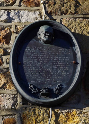 The former Schooner Inn (3) - James Joyce Pub Award plaque, Upper Main Street, Donegal Town