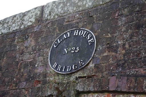 Name plaque on Clay House Bridge near Caunsall