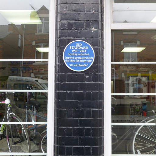 New blue plaque for Sid Standard