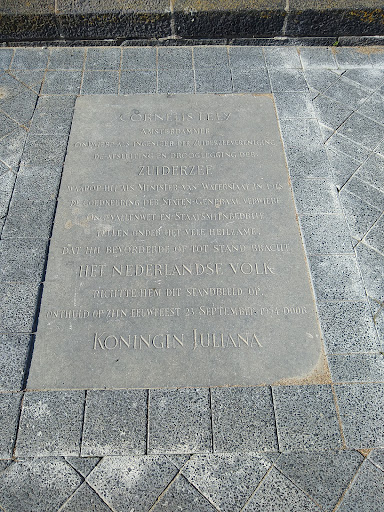 Cornelis Lely statue dedication by Queen Juliana