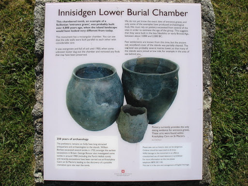 Innisidgen Carn Lower Burial Chamber, descriptive plaque