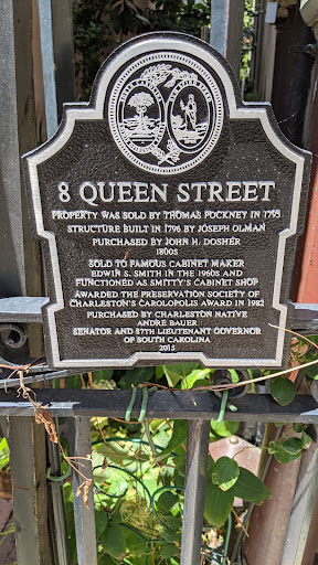 8 Queen Street