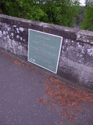 Bicentenary plaque on Dunkeld Bridge