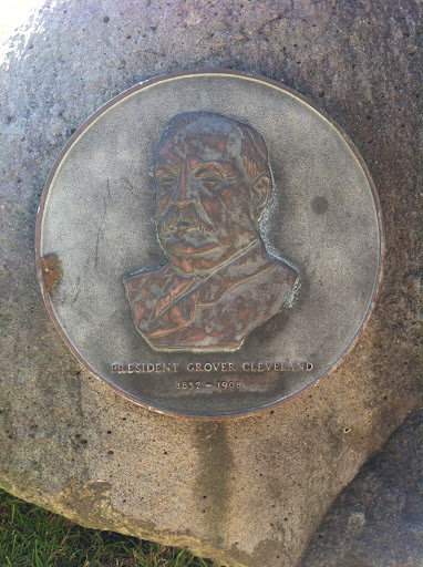 President Grover Cleveland marker at Mililani Mall, Honolulu