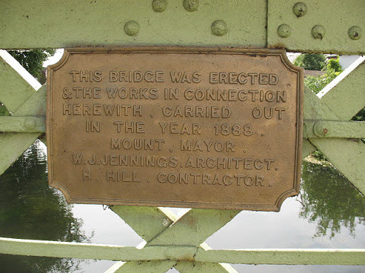 Plaque on the Causeway Bridge